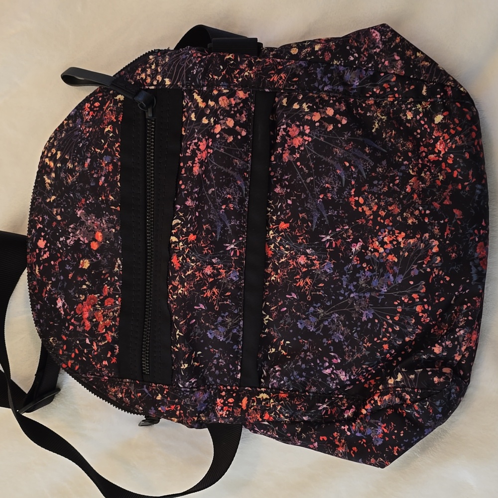 Lululemon Black Multicolor Crossbody Bag - Picture 6 of 7